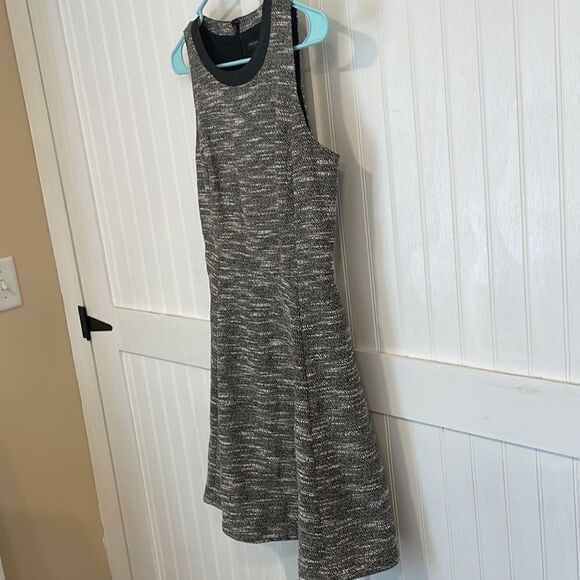 BANANA REPUBLIC, midi dress,gray/black/white short sleeved dress size 4 - Picture 3 of 10